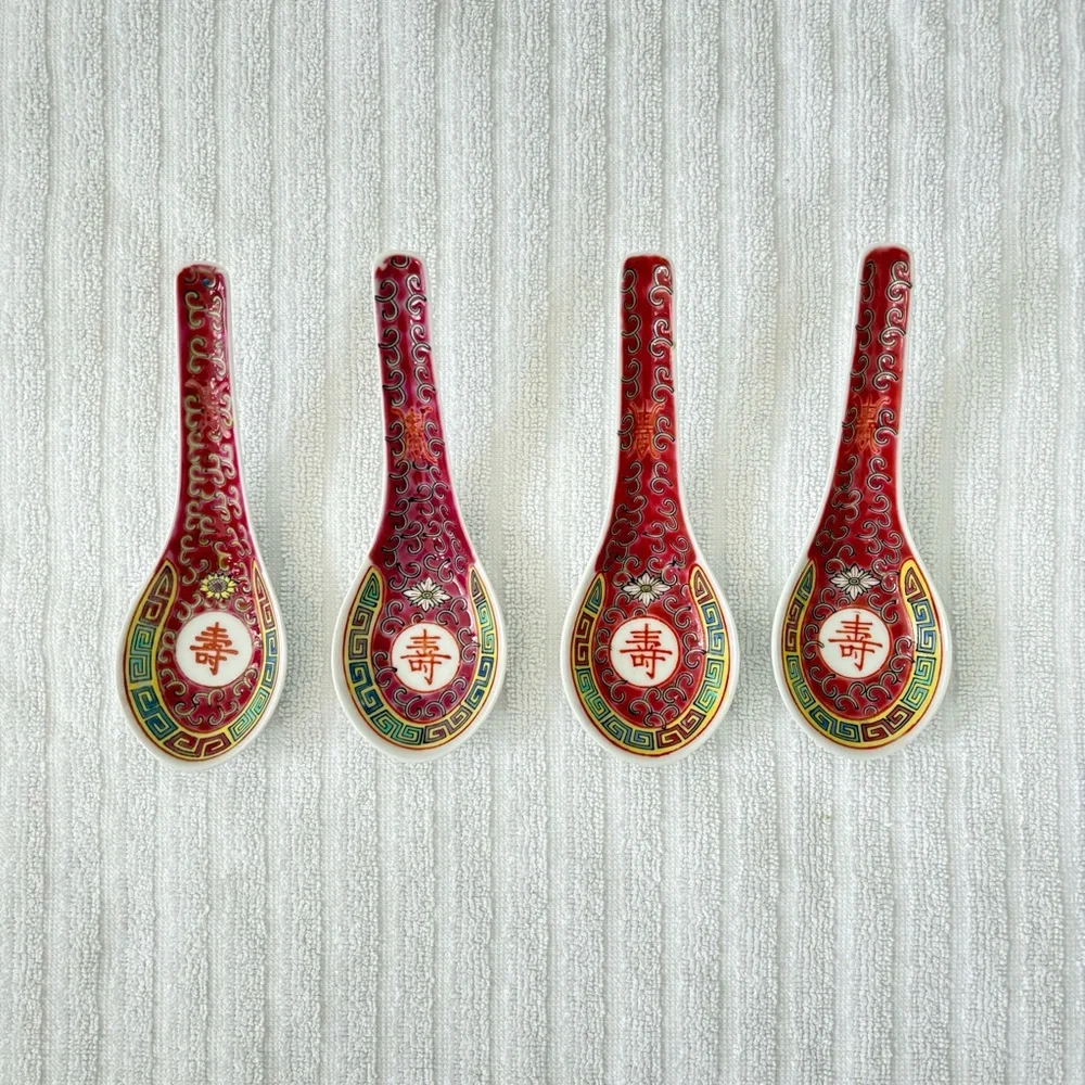Set of 4 Porcelain Soup Spoon with Chinese Character Mean “Long Life”